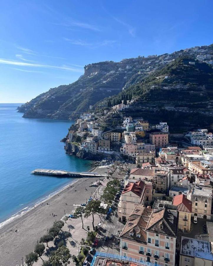 Casa Vacanze Freeholiday House Minori Buitenkant foto