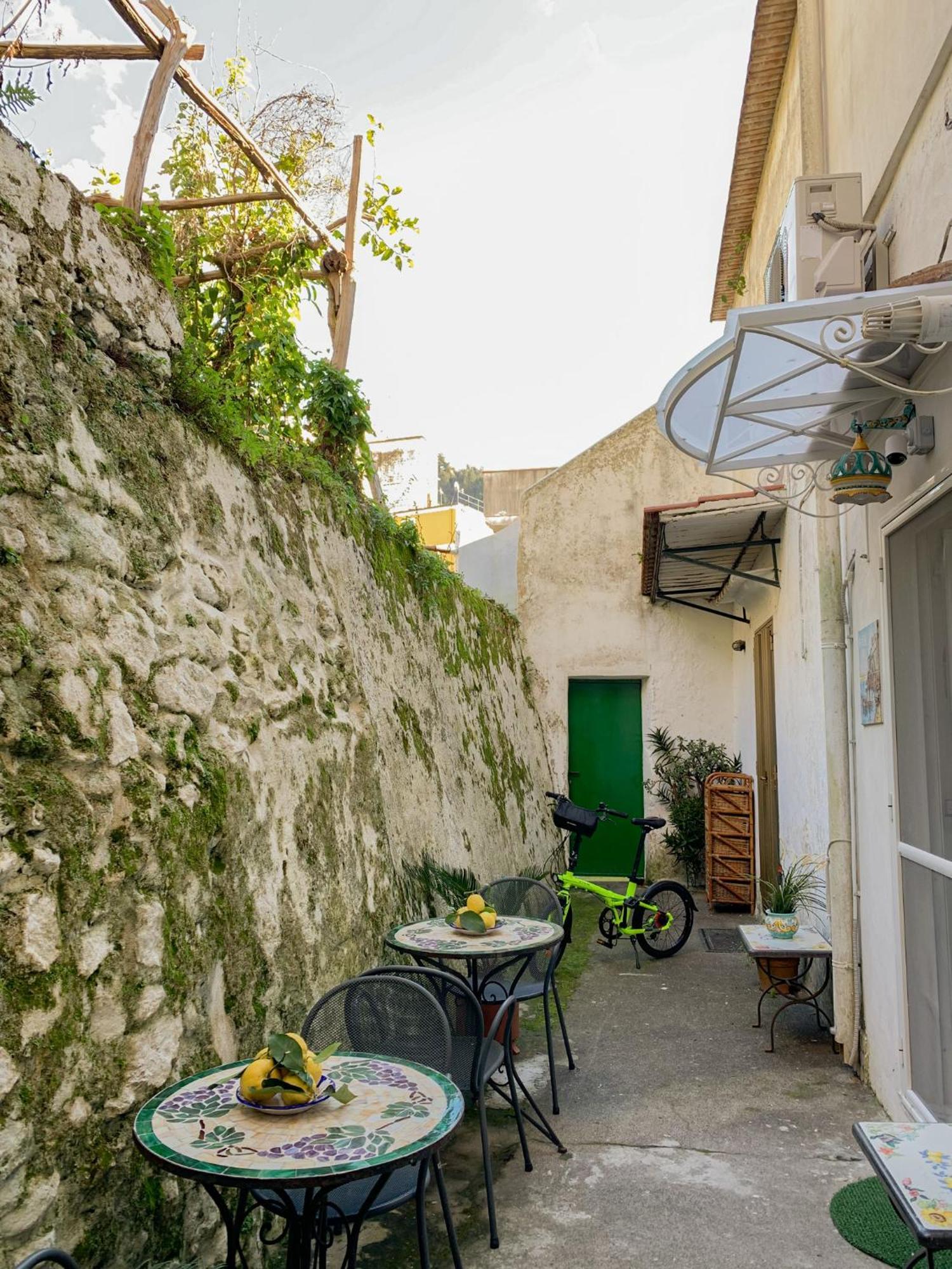 Casa Vacanze Freeholiday House Minori Buitenkant foto