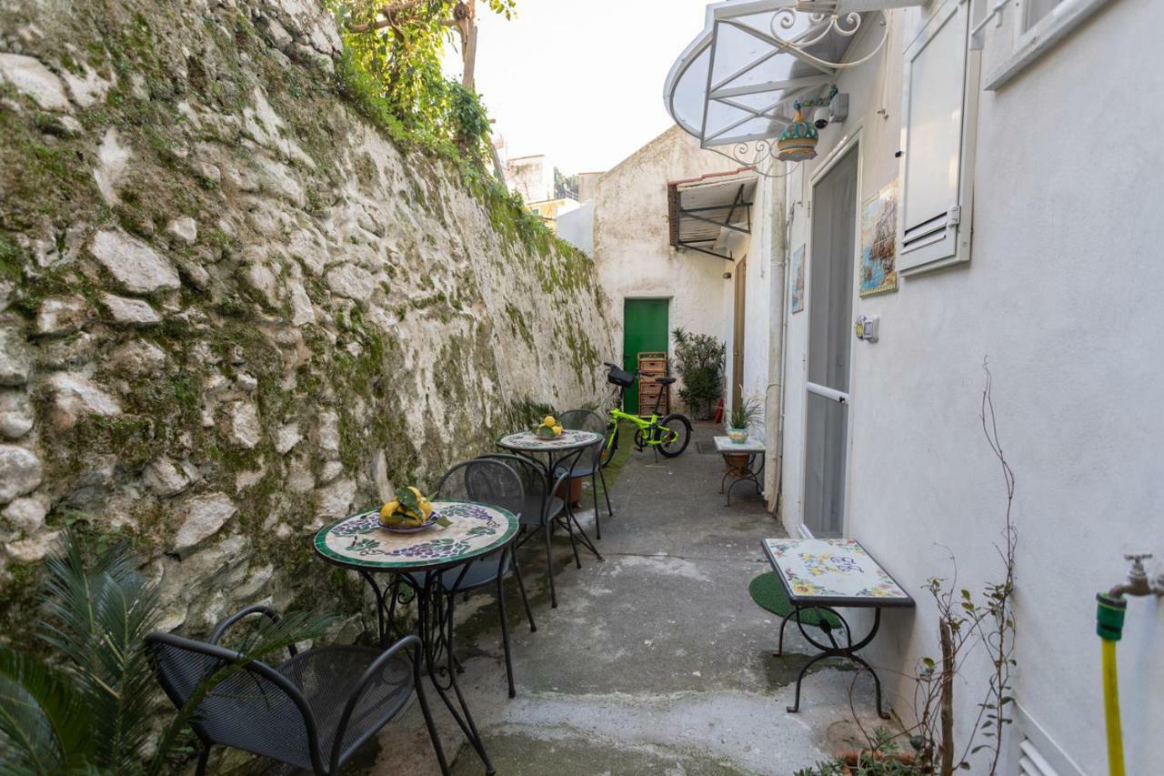 Casa Vacanze Freeholiday House Minori Buitenkant foto