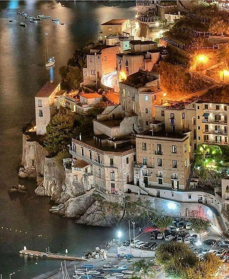 Casa Vacanze Freeholiday House Minori Buitenkant foto