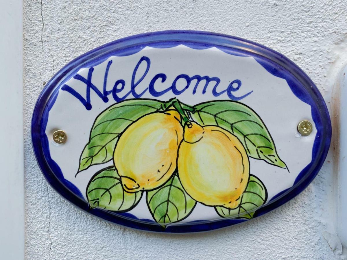Casa Vacanze Freeholiday House Minori Buitenkant foto
